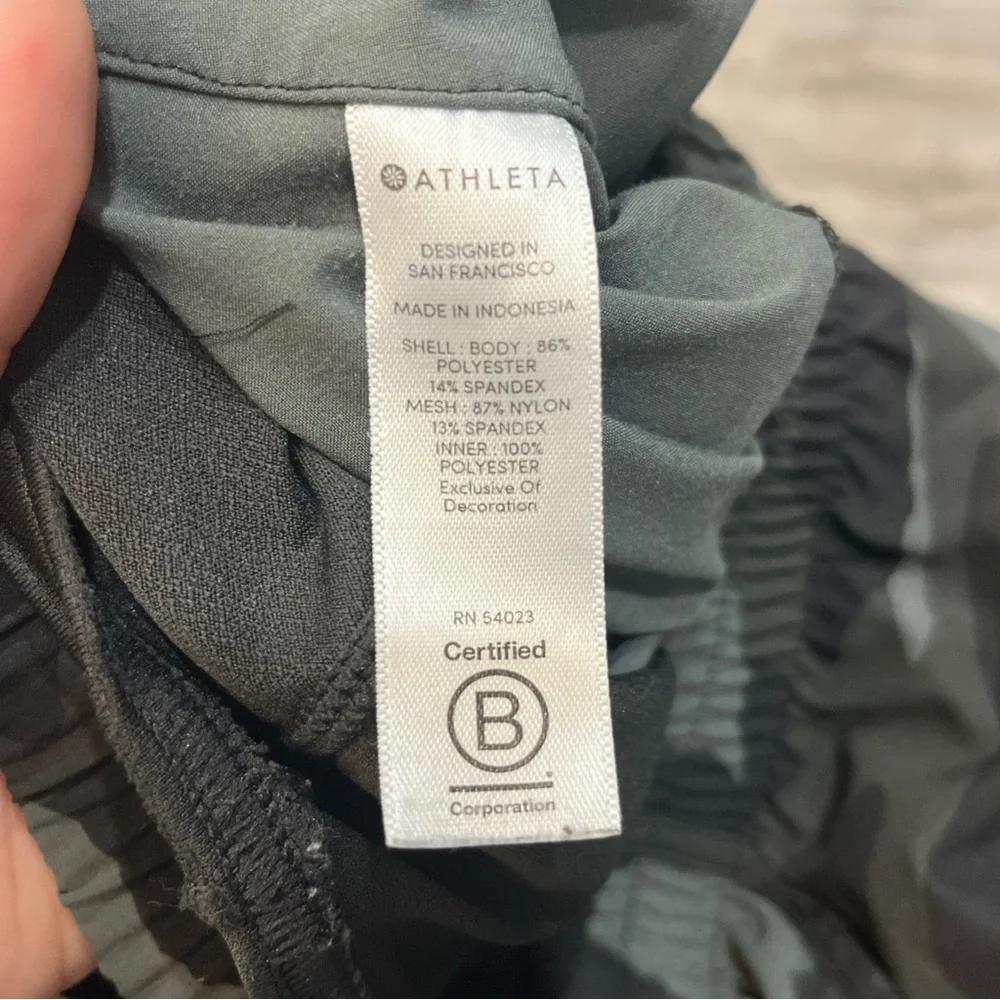 Athleta Printed Mesh Racer Run Short 4